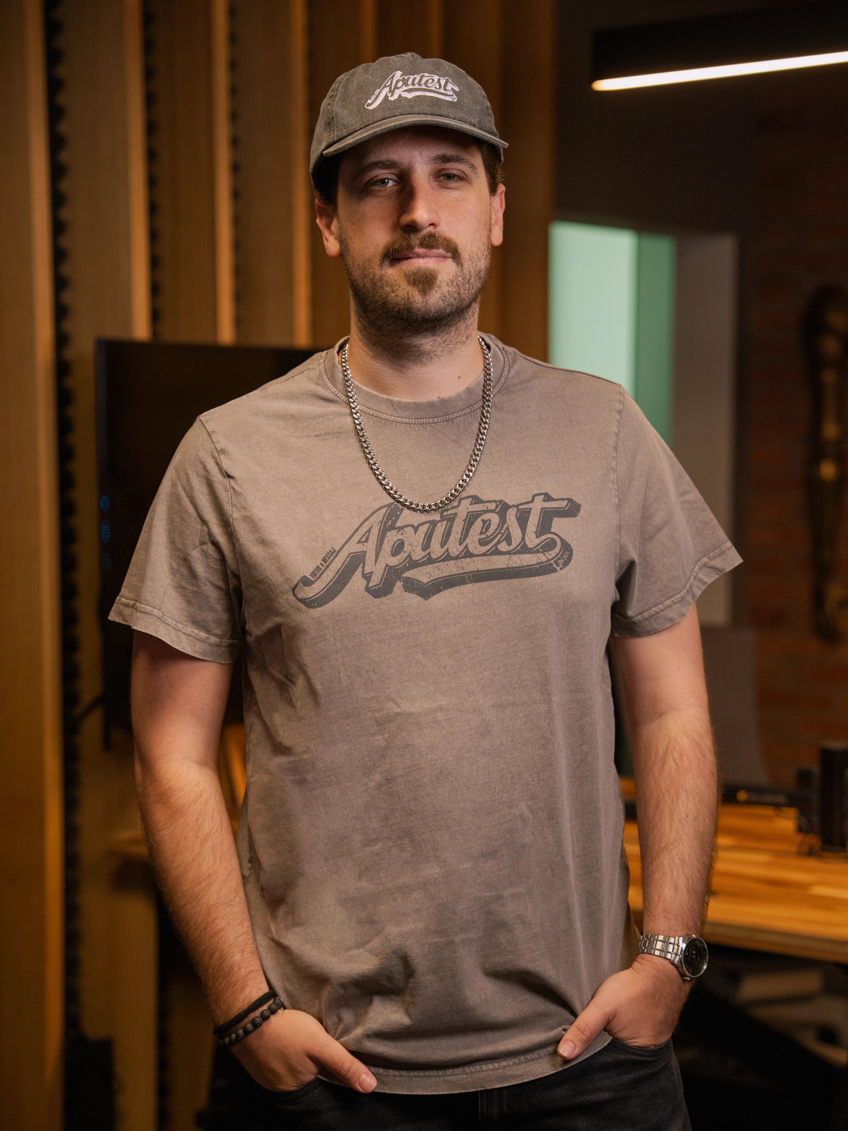 APUTEST '25 | THEVR x NESSAJ férfi póló