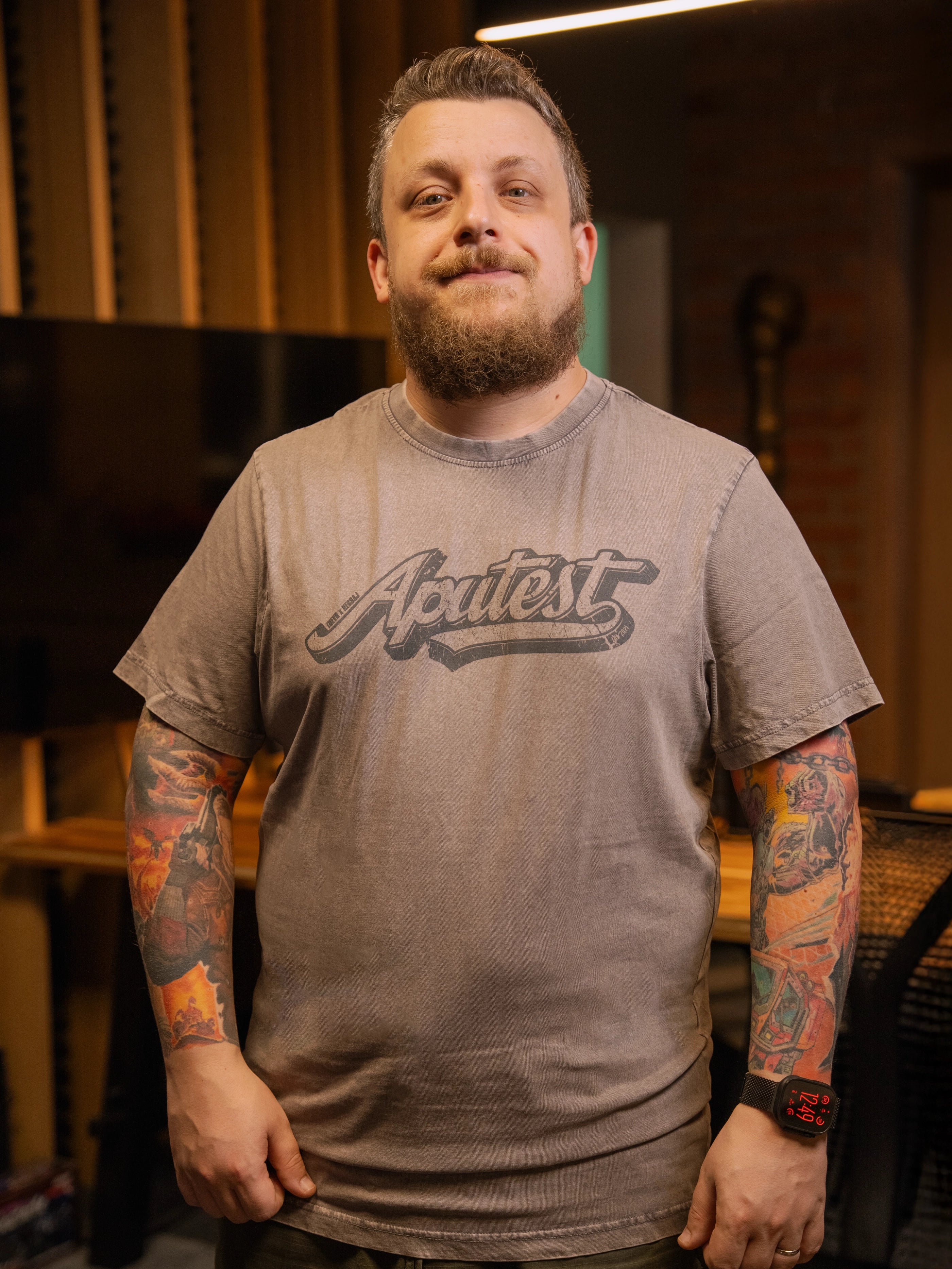 APUTEST '25 | THEVR x NESSAJ férfi póló